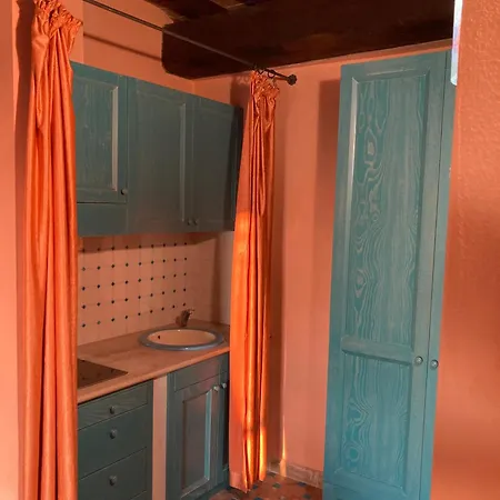 Le Pietre Parlanti & Winery